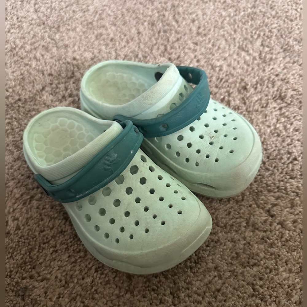 Kids joybees clogs